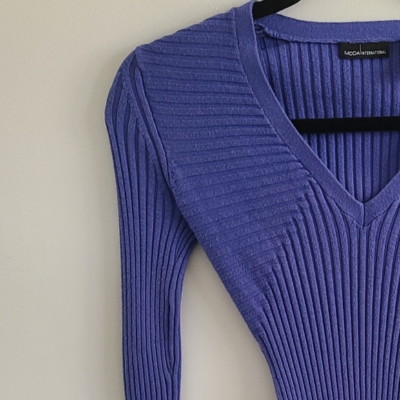 Xs Modal International Blue V-Neck Bodycon Dress - Picture 1 of 4